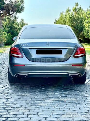 Mercedes E 200 d 2017, 212,000 km - 2.0 l - Bakı