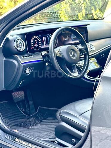 Mercedes E 200 d 2017, 212,000 km - 2.0 l - Bakı