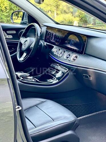 Mercedes E 200 d 2017, 212,000 km - 2.0 l - Bakı
