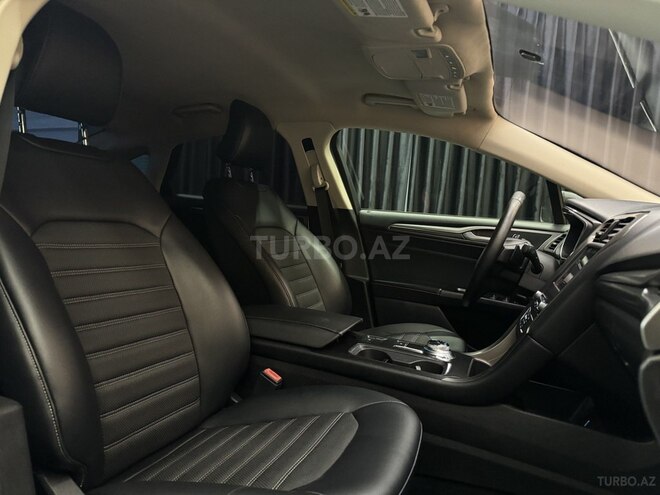 Ford Fusion (North America)-13