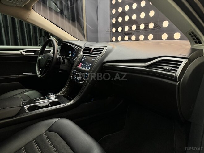 Ford Fusion (North America)-12