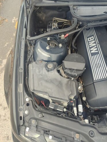 BMW 325 2005, 329,000 km - 2.5 l - Bakı