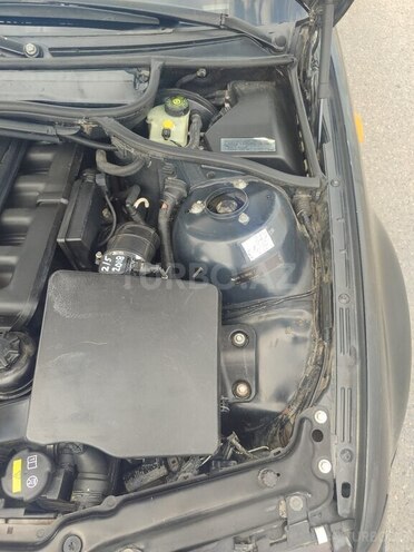 BMW 325 2005, 329,000 km - 2.5 l - Bakı