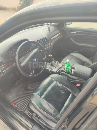 BMW 325 2005, 329,000 km - 2.5 l - Bakı