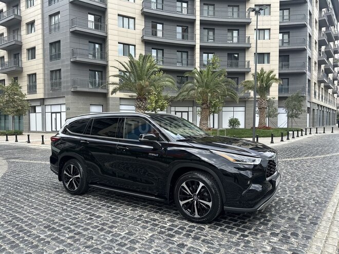 Toyota Highlander 2021, 101,000 km - 2.5 l - Bakı