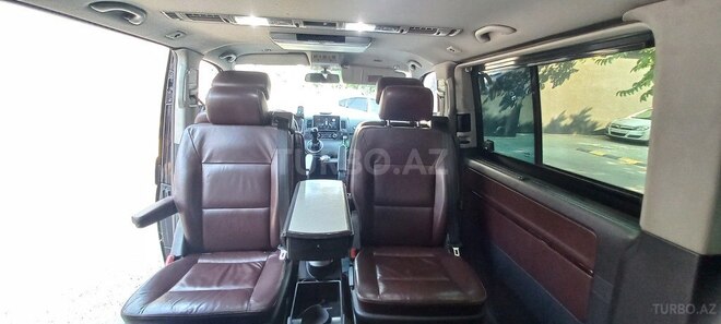 Volkswagen Multivan 2012, 261,000 km - 2.0 л - Bakı