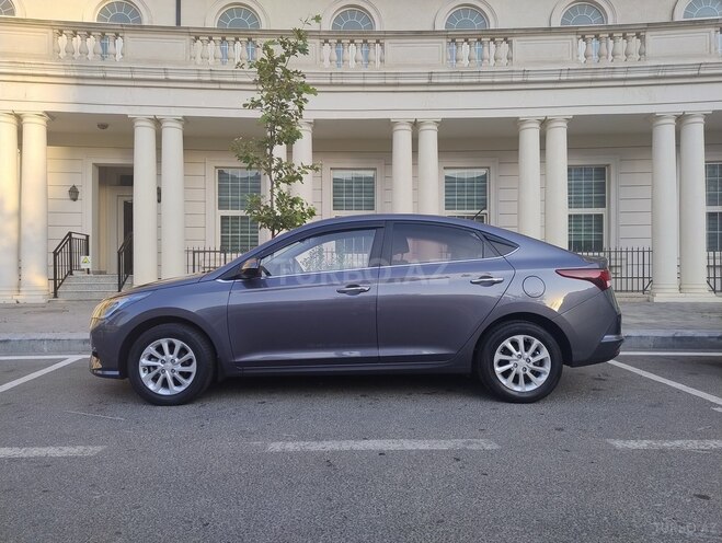 Hyundai Accent 2021, 80,000 km - 1.6 л - Bakı