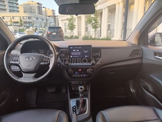 Hyundai Accent 2021, 80,000 km - 1.6 л - Bakı