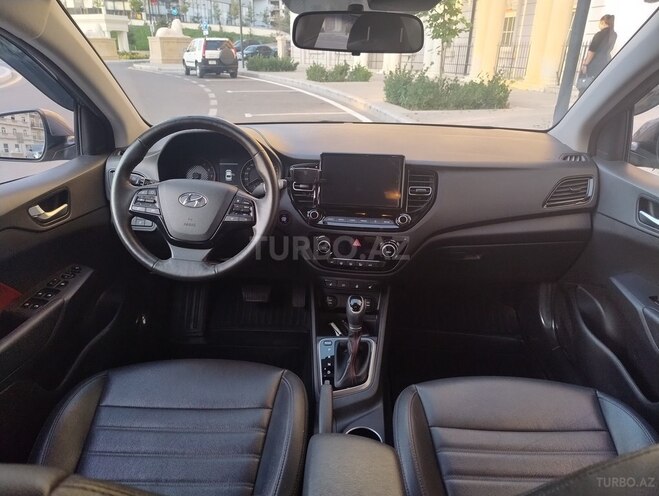Hyundai Accent 2021, 80,000 km - 1.6 л - Bakı