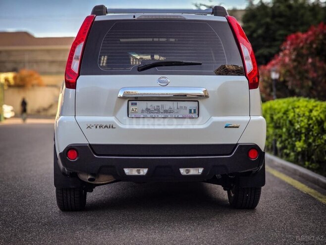 Nissan X-Trail 2014, 190,000 km - 2.5 l - Bakı