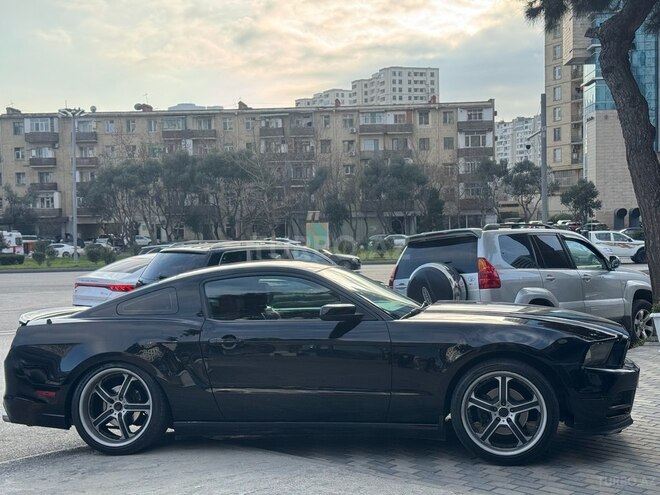 Ford Mustang 2012, 245,000 km - 3.7 l - Bakı