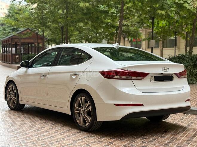 Hyundai Elantra 2016, 86,905 km - 2.0 l - Bakı