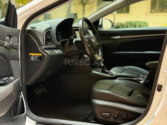 Hyundai Elantra 2016, 86,905 km - 2.0 l - Bakı