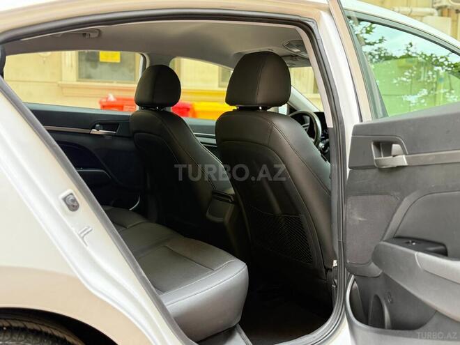 Hyundai Elantra 2016, 86,905 km - 2.0 l - Bakı