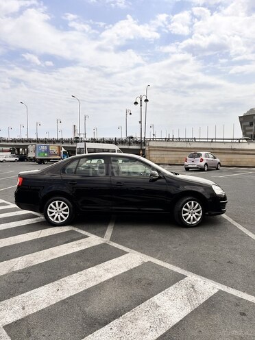 Volkswagen Jetta 2010, 129,000 km - 1.6 l - Bakı