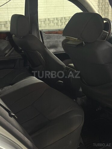 Mercedes E 220 d 2002, 300,000 km - 2.2 л - Bakı