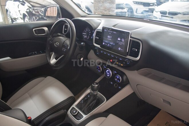 Hyundai Venue 2021, 35,000 km - 1.6 л - Bakı