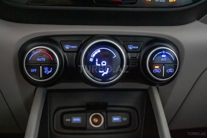 Hyundai Venue 2021, 35,000 km - 1.6 л - Bakı