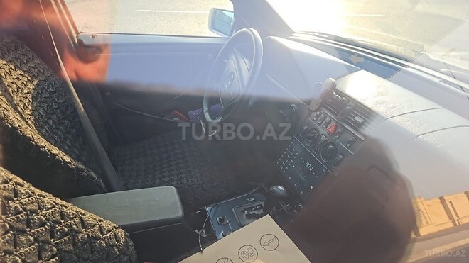 Mercedes C 220 d 2000, 330,050 km - 2.2 л - Bakı