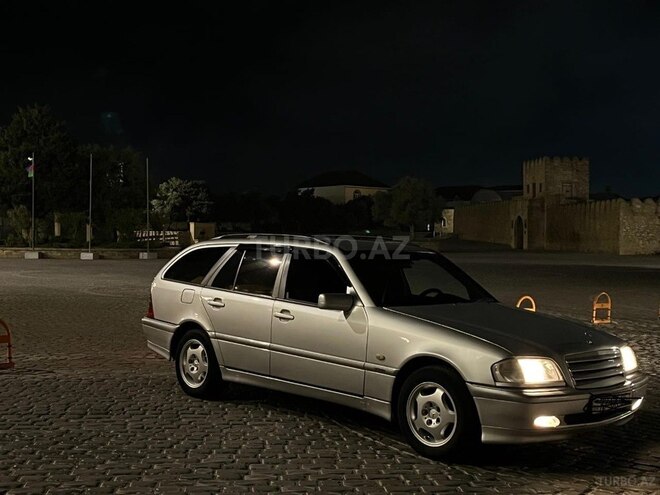 Mercedes C 220 d 2000, 330,050 km - 2.2 л - Bakı