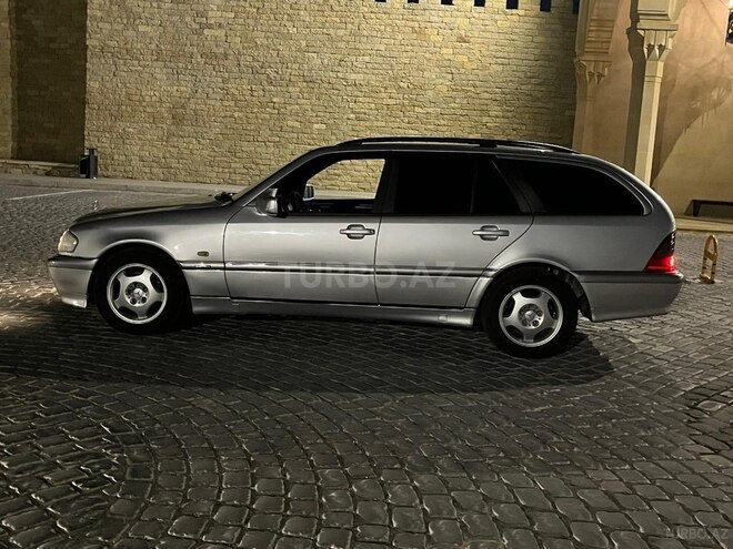 Mercedes C 220 d 2000, 330,050 km - 2.2 л - Bakı