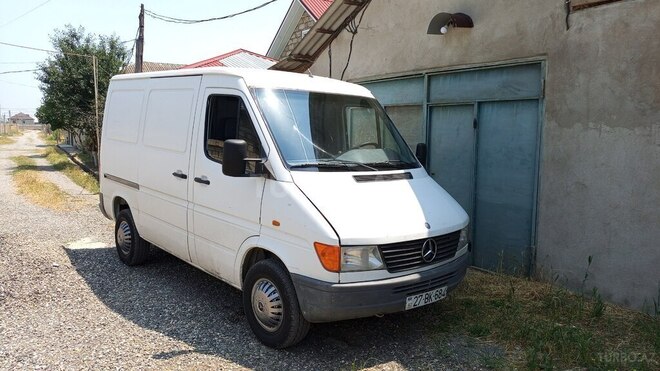 Mercedes 308 D 1997, 700,000 km - 2.3 l - Xaçmaz