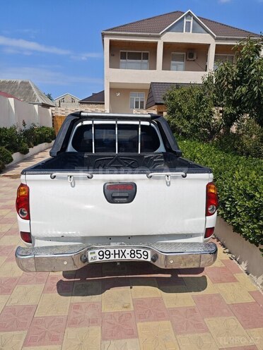 Mitsubishi L200 2014, 266,000 km - 2.5 л - Bakı