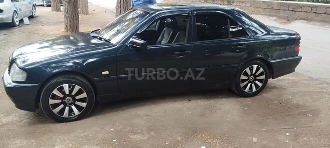 Mercedes C 200 2000, 365,542 km - 2.0 л - Bakı