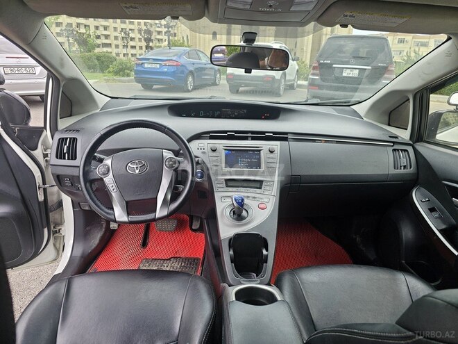 Toyota Prius 2014, 230,000 km - 1.8 л - Bakı