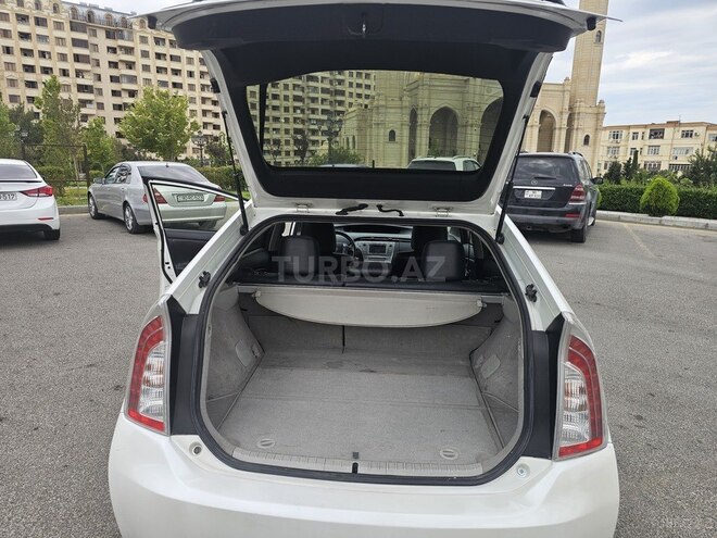 Toyota Prius 2014, 230,000 km - 1.8 л - Bakı
