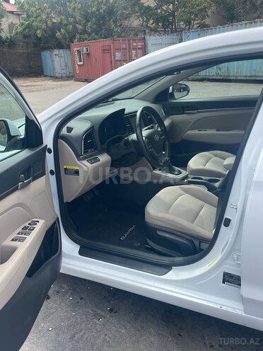 Hyundai Elantra 2017, 156,718 km - 1.4 л - Bakı
