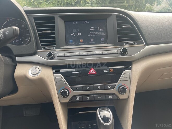 Hyundai Elantra 2017, 156,718 km - 1.4 л - Bakı