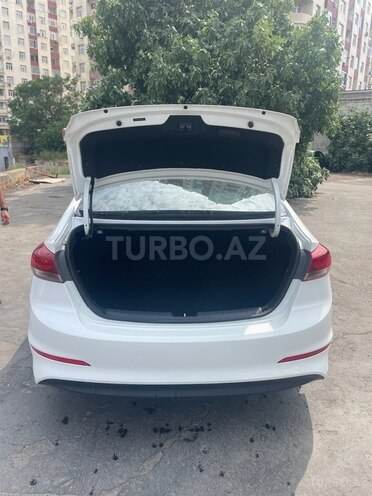 Hyundai Elantra 2017, 156,718 km - 1.4 л - Bakı