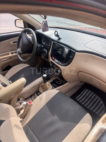 Kia Rio 2005, 250,000 km - 1.5 l - Quba