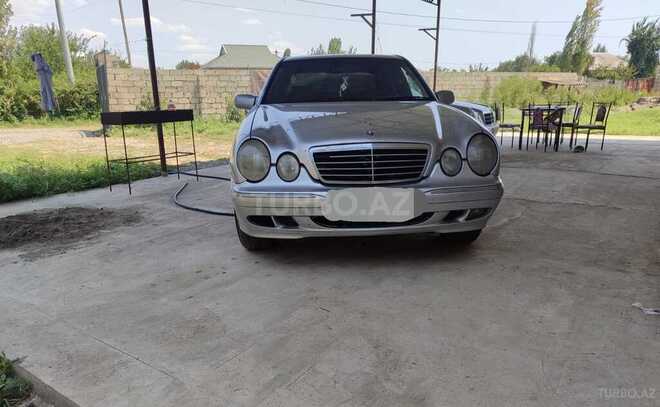 Mercedes E 220 d 1999, 500,000 km - 2.2 л - İmişli