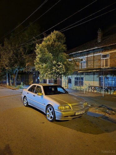 Mercedes C 220 d 2000, 480,000 km - 2.2 l - Astara