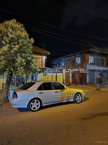 Mercedes C 220 d 2000, 480,000 km - 2.2 l - Astara