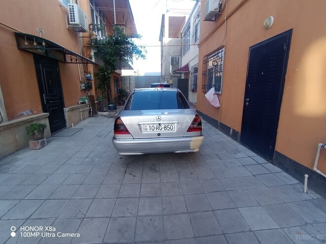 Mercedes C 250 d 1998, 355,000 km - 2.5 l - Bakı