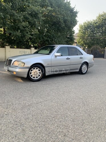 Mercedes C 220 1995, 310,000 km - 2.2 л - Masallı
