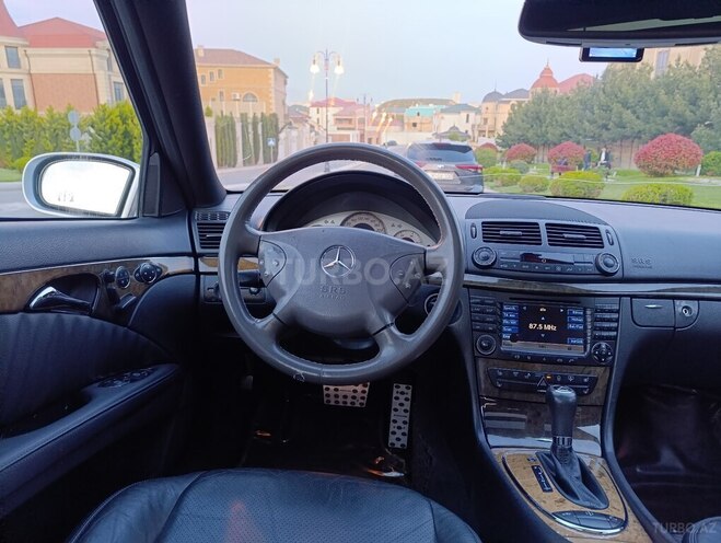 Mercedes E 320 2003, 287,500 km - 3.2 л - Bakı