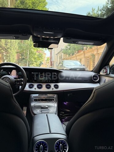 Mercedes E 300 e 4MATIC 2022, 25,000 km - 2.0 л - Bakı