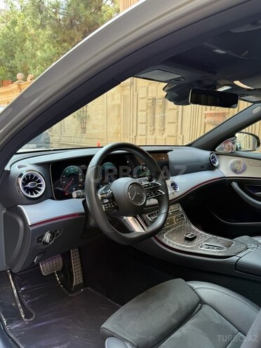 Mercedes E 300 e 4MATIC 2022, 25,000 km - 2.0 л - Bakı
