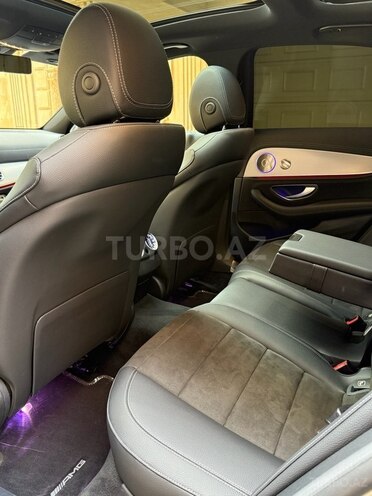 Mercedes E 300 e 4MATIC 2022, 25,000 km - 2.0 л - Bakı
