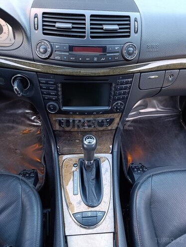 Mercedes E 320 2003, 287,500 km - 3.2 л - Bakı