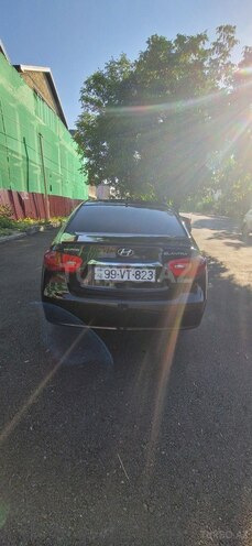 Hyundai Elantra 2010, 217,274 km - 2.0 l - Qusar