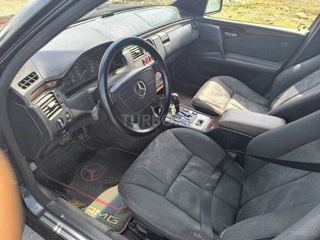 Mercedes E 200 1998, 121,212 km - 2.0 l - Xaçmaz