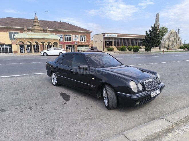 Mercedes E 200 1998, 121,212 km - 2.0 l - Xaçmaz