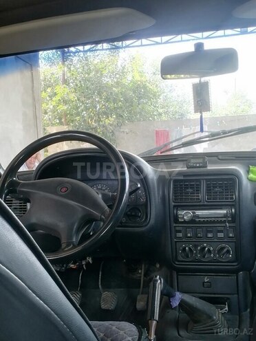 GAZ 31105 2006, 210,000 km - 2.3 l - Gəncə