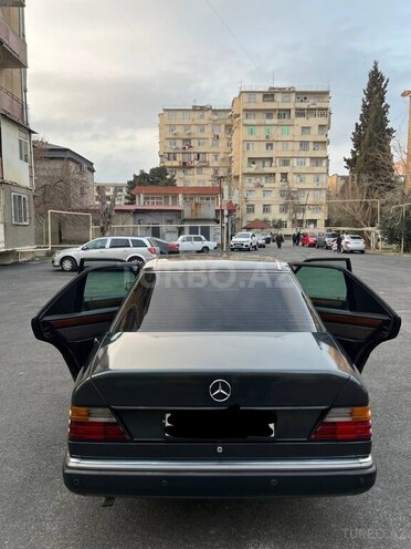 Mercedes E 250 1993, 400,000 km - 2.5 л - Bakı