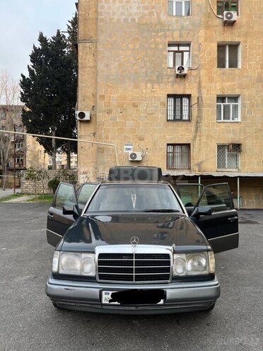 Mercedes E 250 1993, 400,000 km - 2.5 л - Bakı